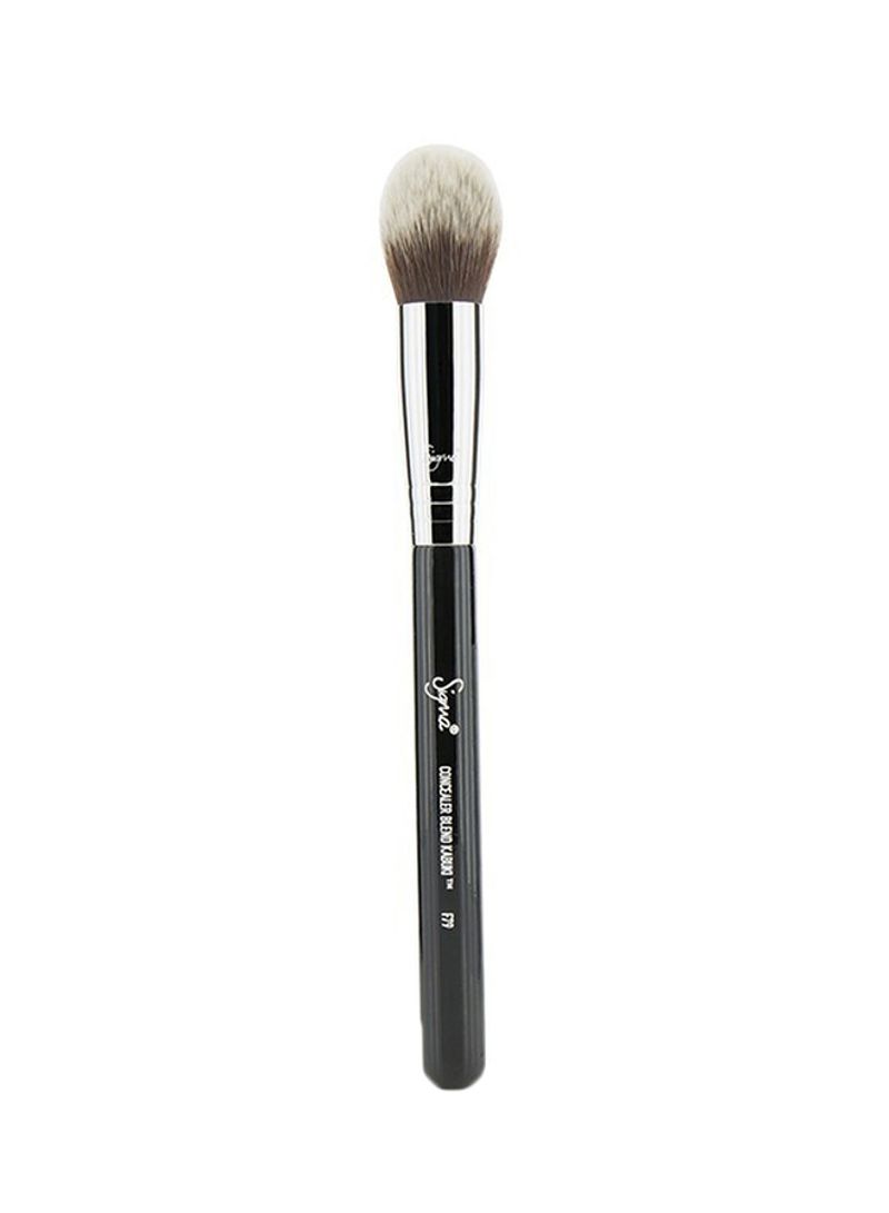 Concealer Blend Kabuki Brush Black/Silver/White