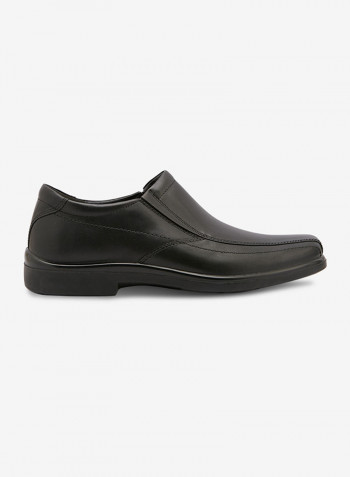 Rainmaker Dress Slip-Ons أسود