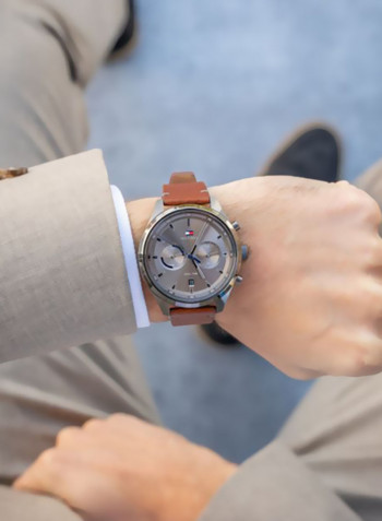 Men's Leather Analog Wrist Watch 1791730