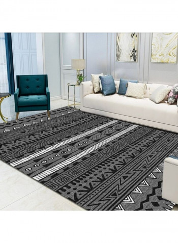 Nordic Style Classic Pattern Supple Home Rug Black 120x160cm