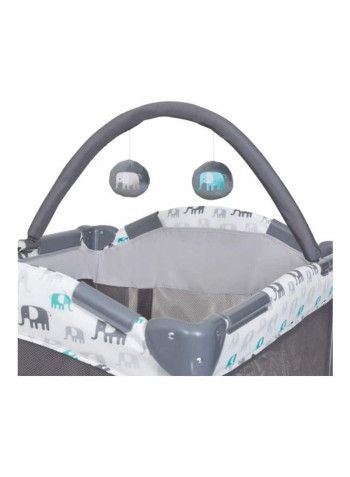 Deluxe Nursery Center Baby Crib