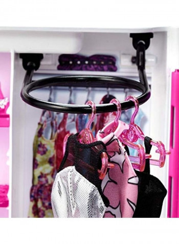 19-Piece Fashionistas Ultimate Closet With Clothing And Accessories Set