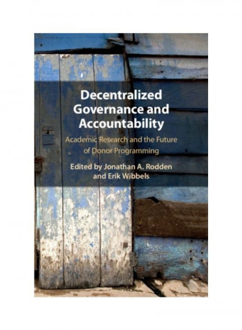 Decentralized Governance And Accountability Hardcover English