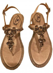 Stone Studded Buckle Sandals Gold reviews Stone Studded Buckle Sandals Gold