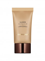 Illusion Hyaluronic Skin Tint Honey Medium Beige reviews Illusion Hyaluronic Skin Tint Honey Medium Beige