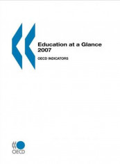 Education At A Glance 2007: OECD Indicators Paperback English