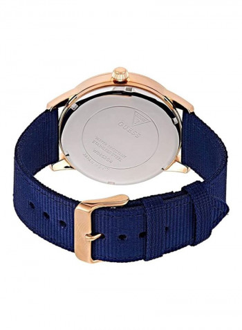Men's Water Resistant Analog Watch W0863G4