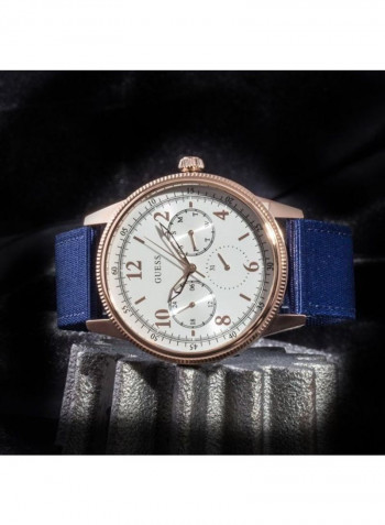 Men's Water Resistant Analog Watch W0863G4