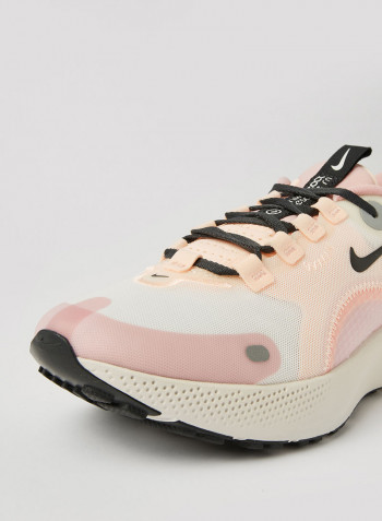 React Escape Run Running Shoes Sail/Dk Smoke Grey-Pink Glaze-Crimson