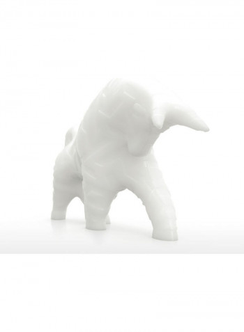 3D Bull Pattern Sculpture white 11.8 x 7.3inch