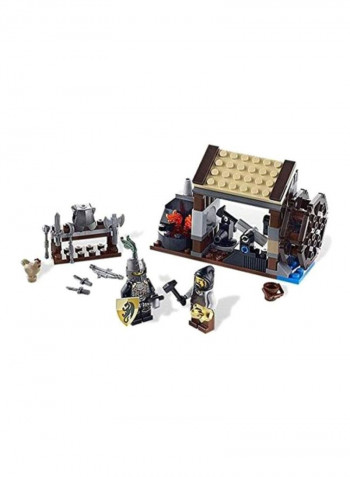 104-Piece Kingdoms Blacksmith Attack Building Set 6918