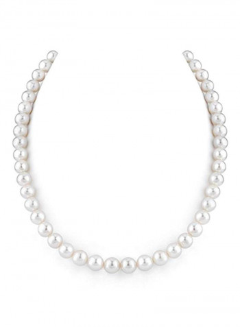 A Cultured Freshwater Pearl Necklace