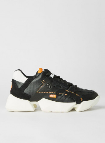 Garvey Leather Sneakers Black