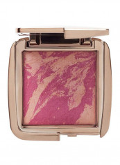Ambient Strobe Lighting Blusher Illuminating Pink/Vivid Magenta