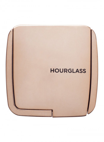 Ambient Strobe Lighting Blusher Illuminating Pink/Vivid Magenta