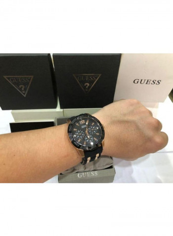 Men's Water Resistant Analog Watch W0366G3