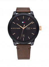 Men's Leather Analog Wrist Watch 1791748