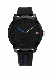 Men's Silicone Analog Wrist Watch