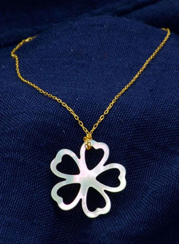 18 Karat Gold Lucky Clover Mother Of Pearl Bracelet