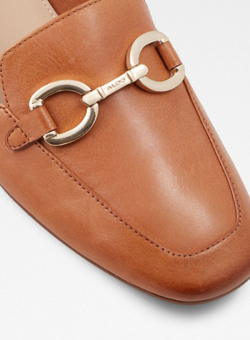 حذاء لوفر ويسيلاما بنقشة بارزة  Brown