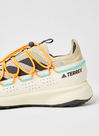 Terrex Voyager 21 Travel Shoes Beige