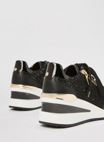 Adwiwia Wedge Sneakers Black