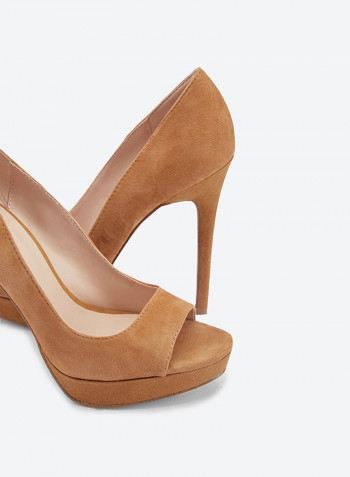 High Heel Pumps Brown