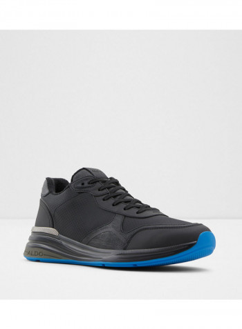 Cervaes Lace-Up Low Top Sneakers Black