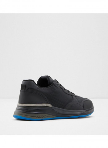 Cervaes Lace-Up Low Top Sneakers Black