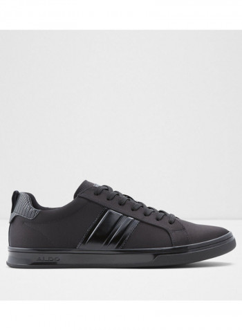 Malisien Lace-Up Low Top Sneakers Black