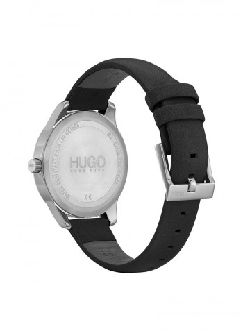 Women's Leather Analog Wrist Watch 1540045