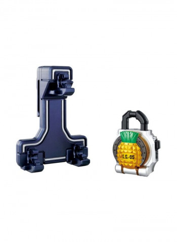 Kamen Rider Gaim DX Lock Seed Holder And Pine Lock Seed