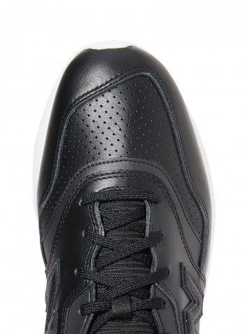 997H Sneakers Black