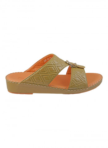 Textured Buckle Detail Arabic Sandals Olive