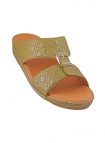 Textured Buckle Detail Arabic Sandals Olive