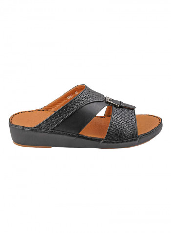 Textured Metal Detail Arabic Sandals Black