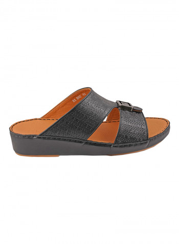 Textured Metal Detail Arabic Sandals Black
