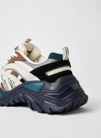 Interation Sneakers White/Black