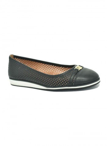 Cutwork Slip-On Ballerina Black/White