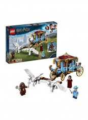 430-Piece Carriage Arrival at Hogwarts Building Kit