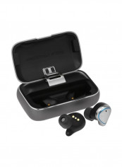 05 Wireless In-Ear Headphones Silver/Black