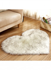 Soft Fluffy Heart Pattern Home Rug White 70x90centimeter