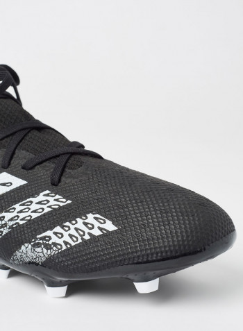 Predator Freak.3 Firm Ground Cleats أسود