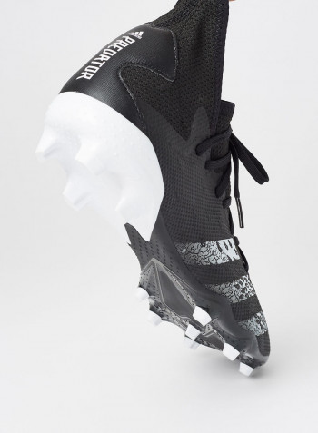 Predator Freak.3 Firm Ground Cleats أسود