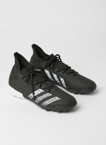 Predator Freak.3 Turf Shoes أسود