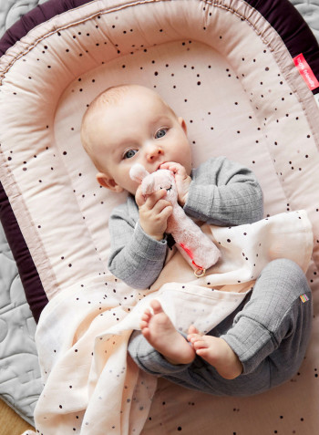 Dreamy Dots Cozy Baby Nest