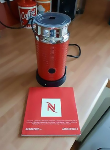 Aeroccino 3 Milk Frother BQAM2CC Red/Silver/Black