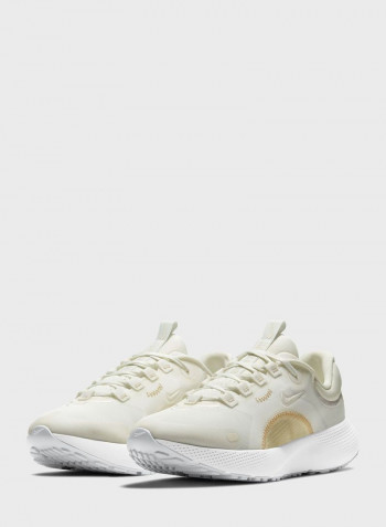 React Escape Running Shoes Beige