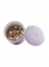 لآلئ بودرة ميتييوريت تمنحك إشعاعًا لا مثيل له Birthday Candle Pearls