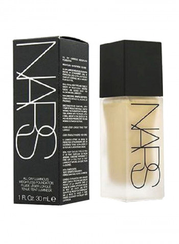 All Day Luminous Weightless Foundation Mont Blanc